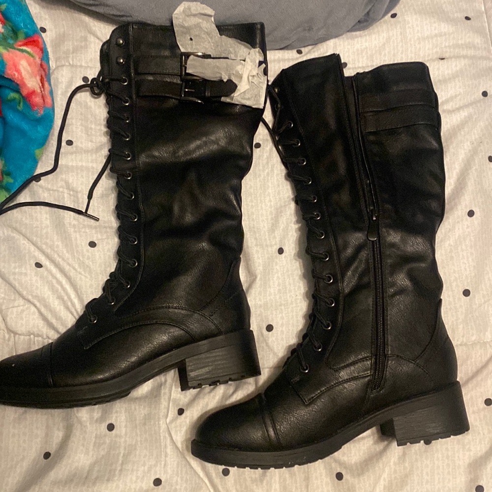7.5 never worn tie up boots
